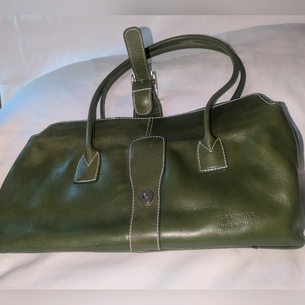 Vera Pelle Green Leather Shoulder Bag.Made In Italy